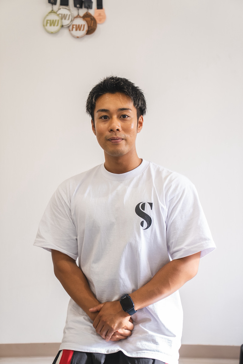 岩鼻 直人トレーナー